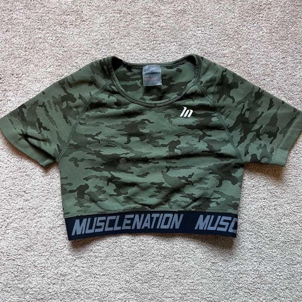 Camo Muscle Nation Workout Crop Top